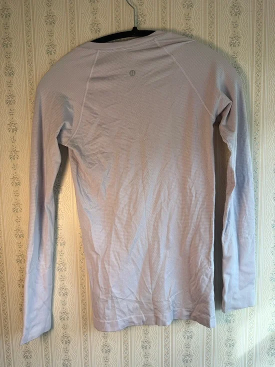 Lululemon Swiftly Tech Long-Sleeve Shirt size 4 lavender color - Picture 10 of 10